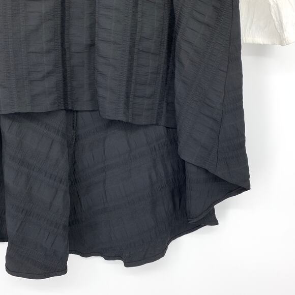 Niche Nilgun Derman 3/4 Sleeve Hi Low Crinkle Blouse Womens Sz M Black White - Picture 4 of 6